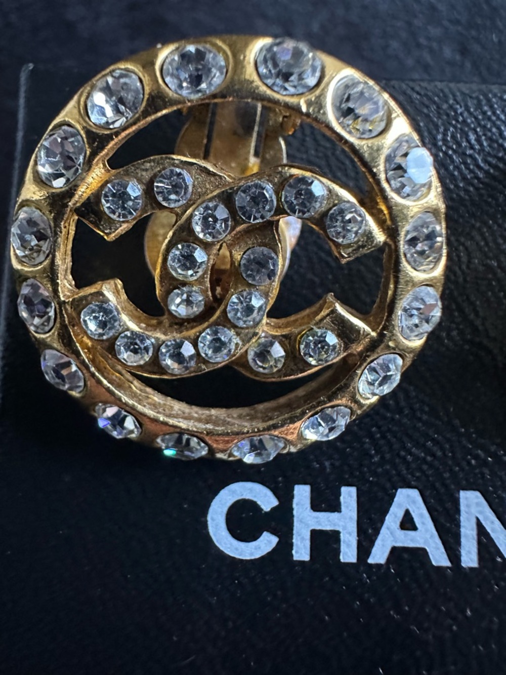Vintage CHANEL Gold Tone Rhinestone CC Logo Clip-On Earrings - Picture 7 of 15
